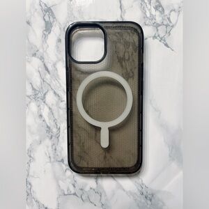 Nimbus9 Phantom 2 Series | Carbon Protective Case for Apple iPhone 15 | MagSafe